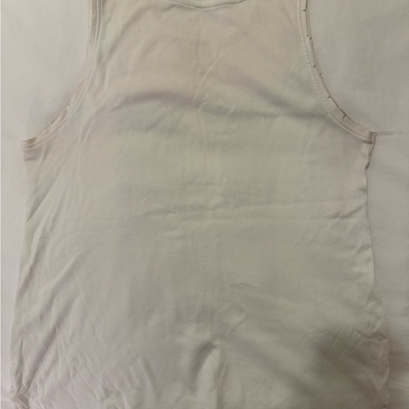 Anna Wintour White Tank Top - Picture 6 of 6